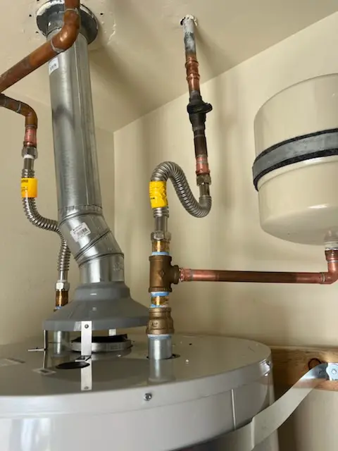 Water heater installation and plumbing repair in Deerfield Village